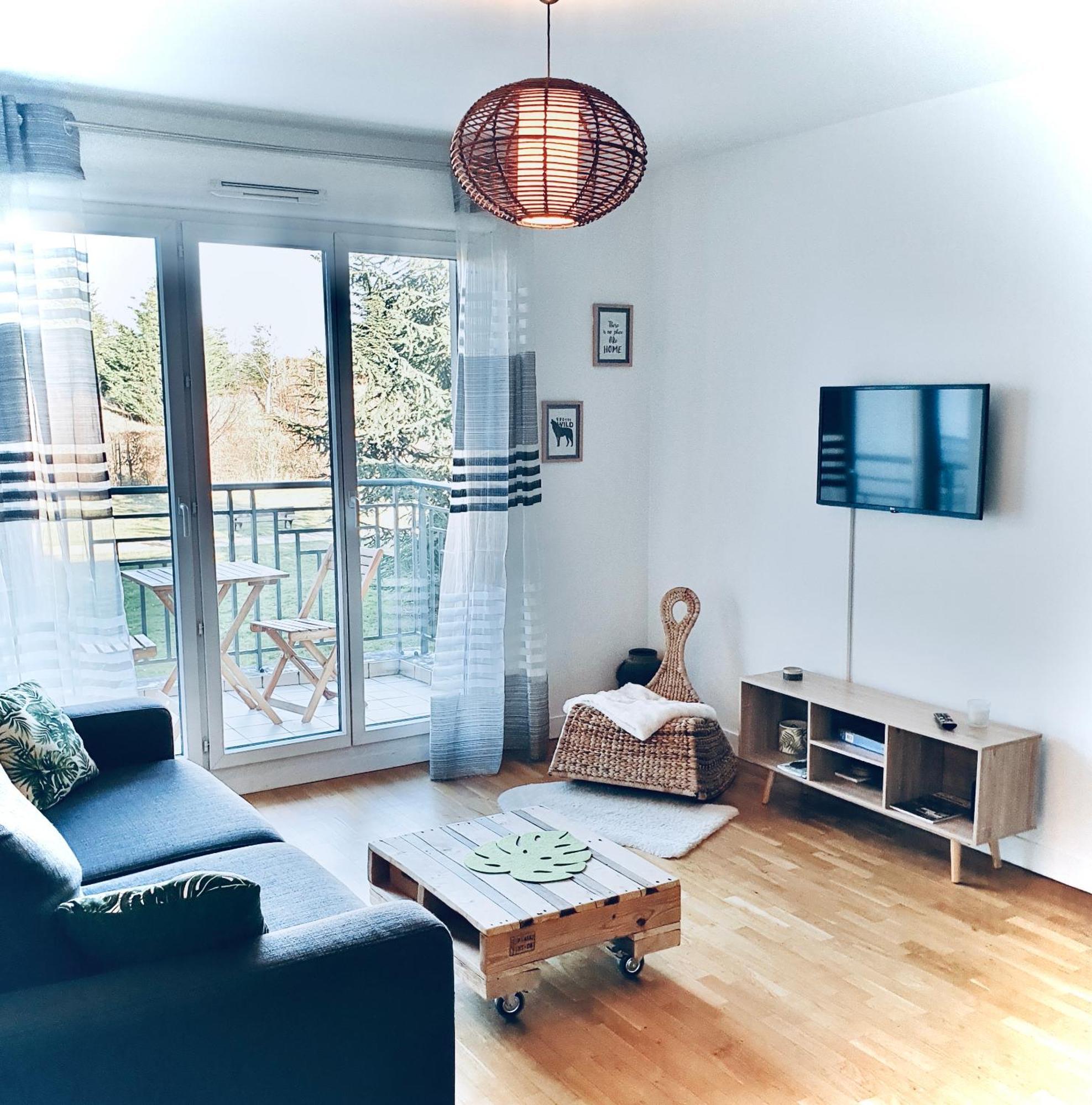 Beautiful Apartment * Parking* Disneyland 10 Min มองต์เตฮวา ภายนอก รูปภาพ